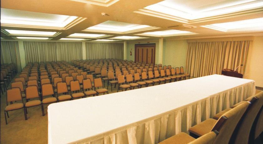Astron Suites Sao Jose Dos Pinhais By Nobile Dış mekan fotoğraf