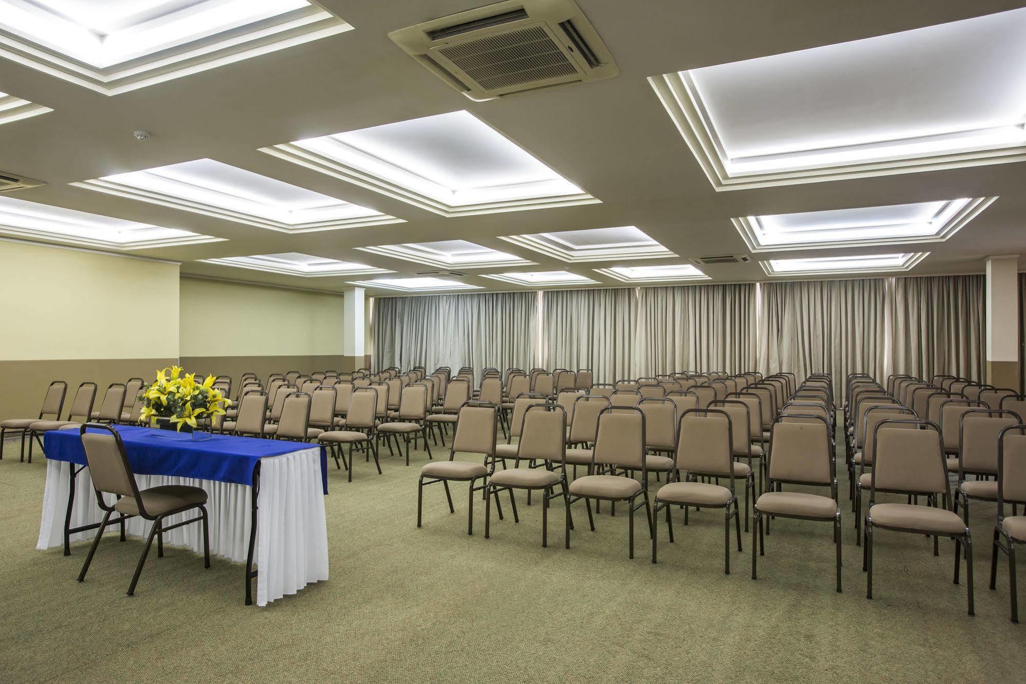 Astron Suites Sao Jose Dos Pinhais By Nobile Dış mekan fotoğraf
